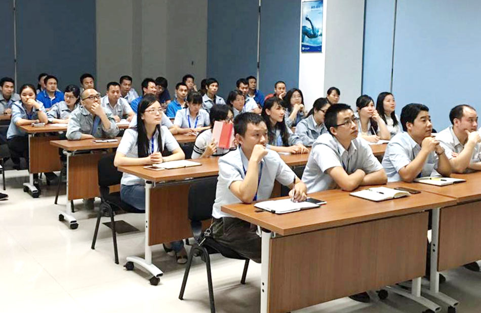 All members of Zhongshi receive comprehensive training on product knowledge